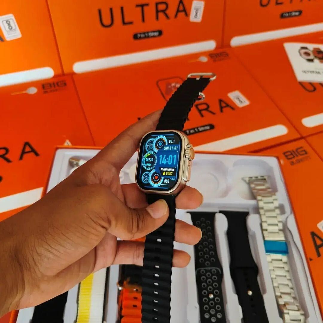 Ultra 7 IN 1 SmartWatch Series 8