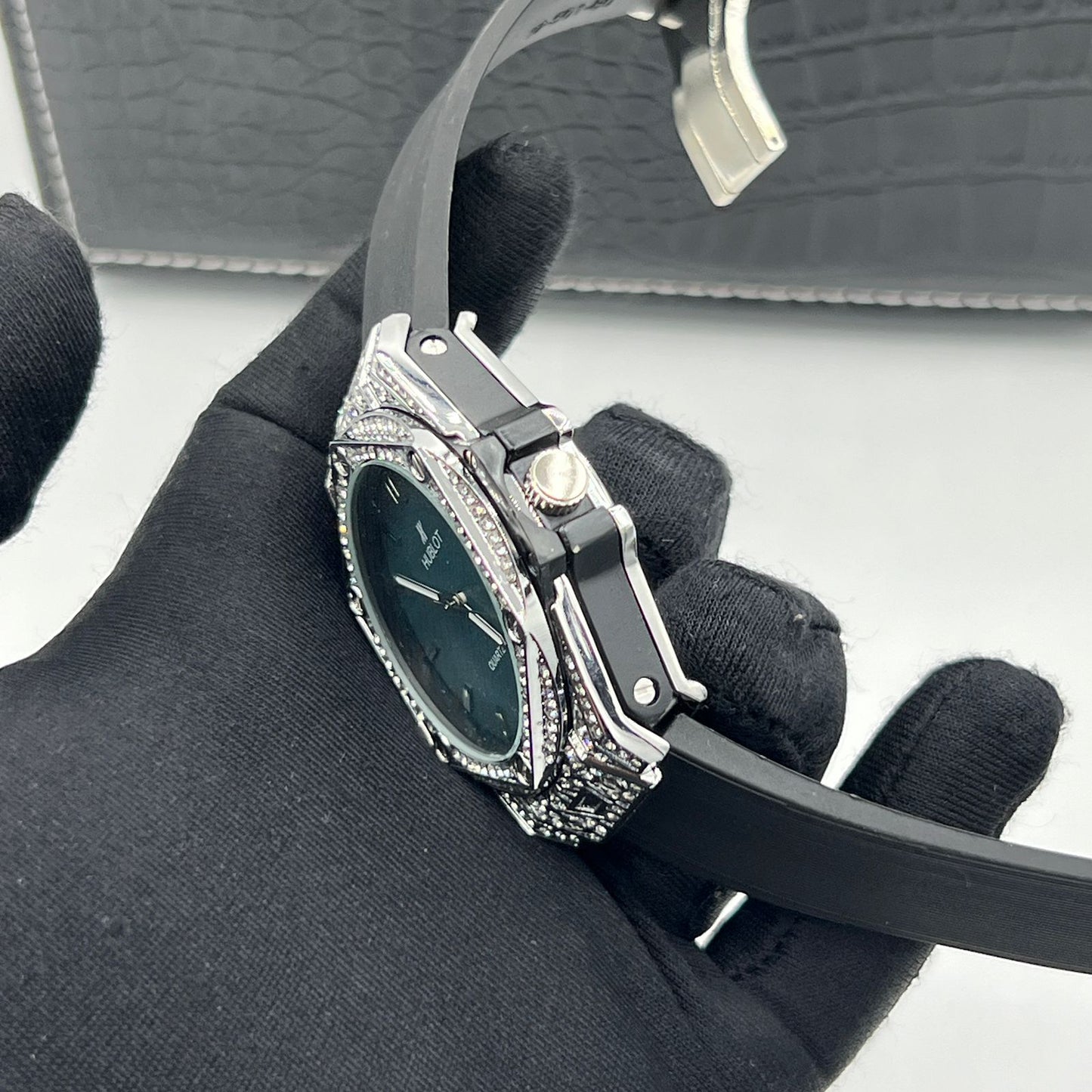 Hublot-Style Luxury Diamond-Studded Quartz Watch with Blue Dial butterfly lock